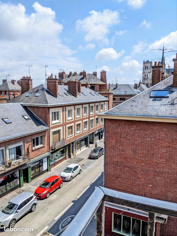 Appartement 3 pièces 75 m² · à Amiens · 75 m² · 930 €