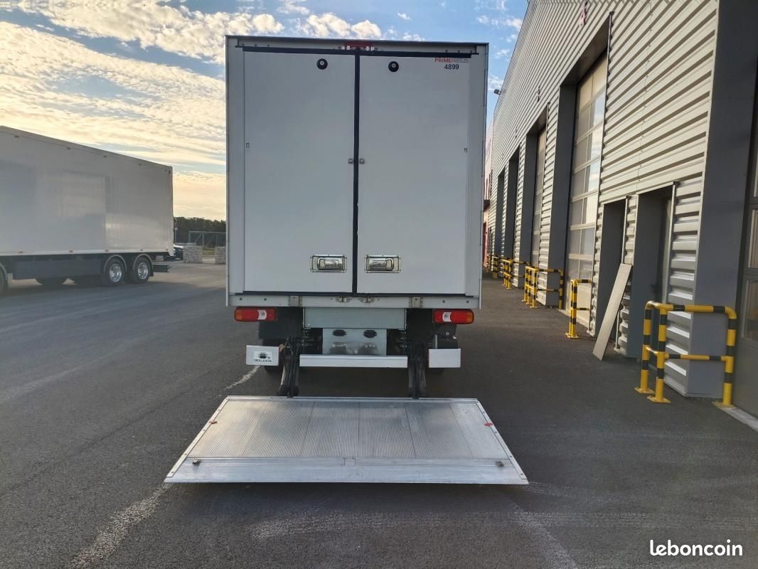 Iveco Daily CHASSIS CABINE FRIGO POSITIF/NEGATIF 12M3 160 CV RJ HAYON 3,5 T (image 6)