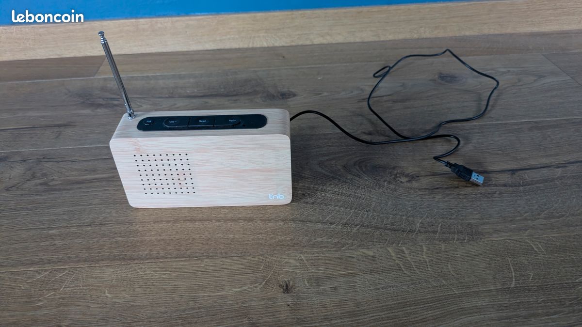 Radio réveil impression bois (image 2)