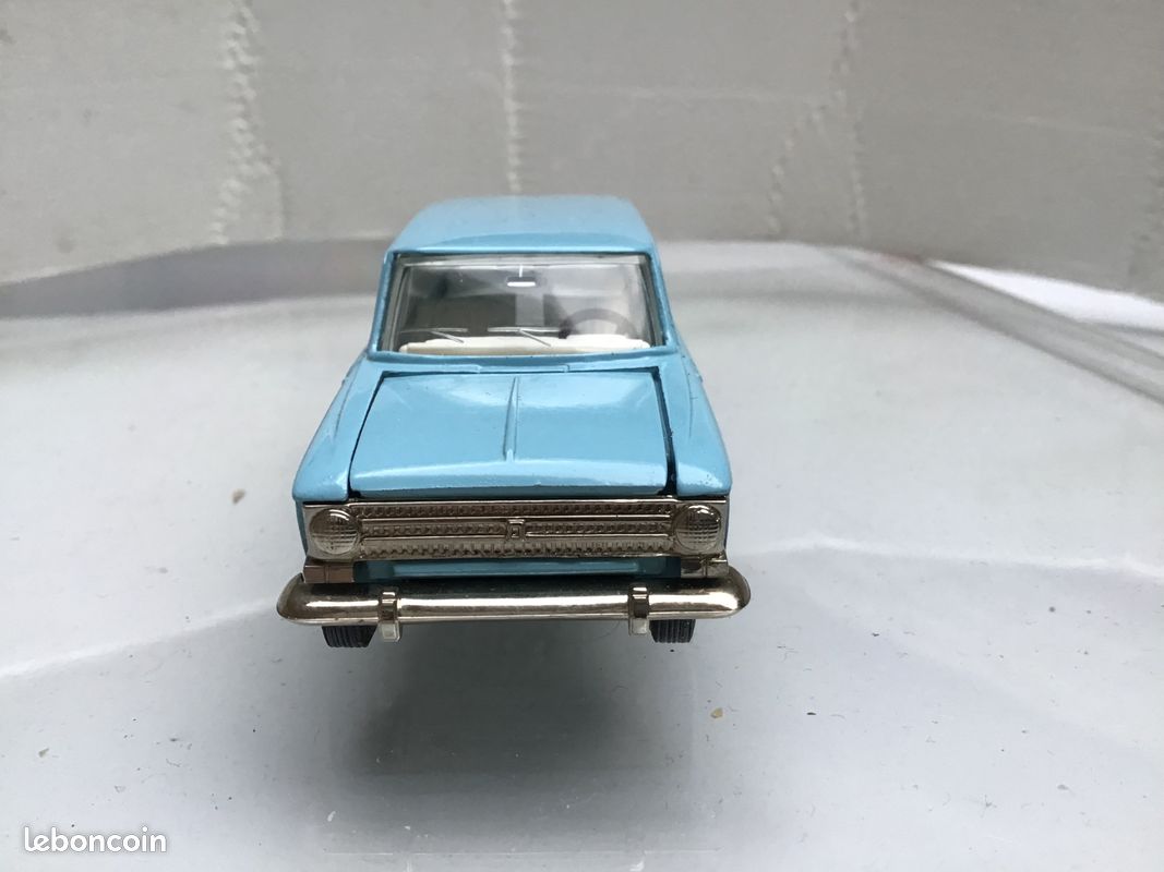 Car model Moskvich 433, made in the USSR, scale 1:43, there is a native box, excellent appearance