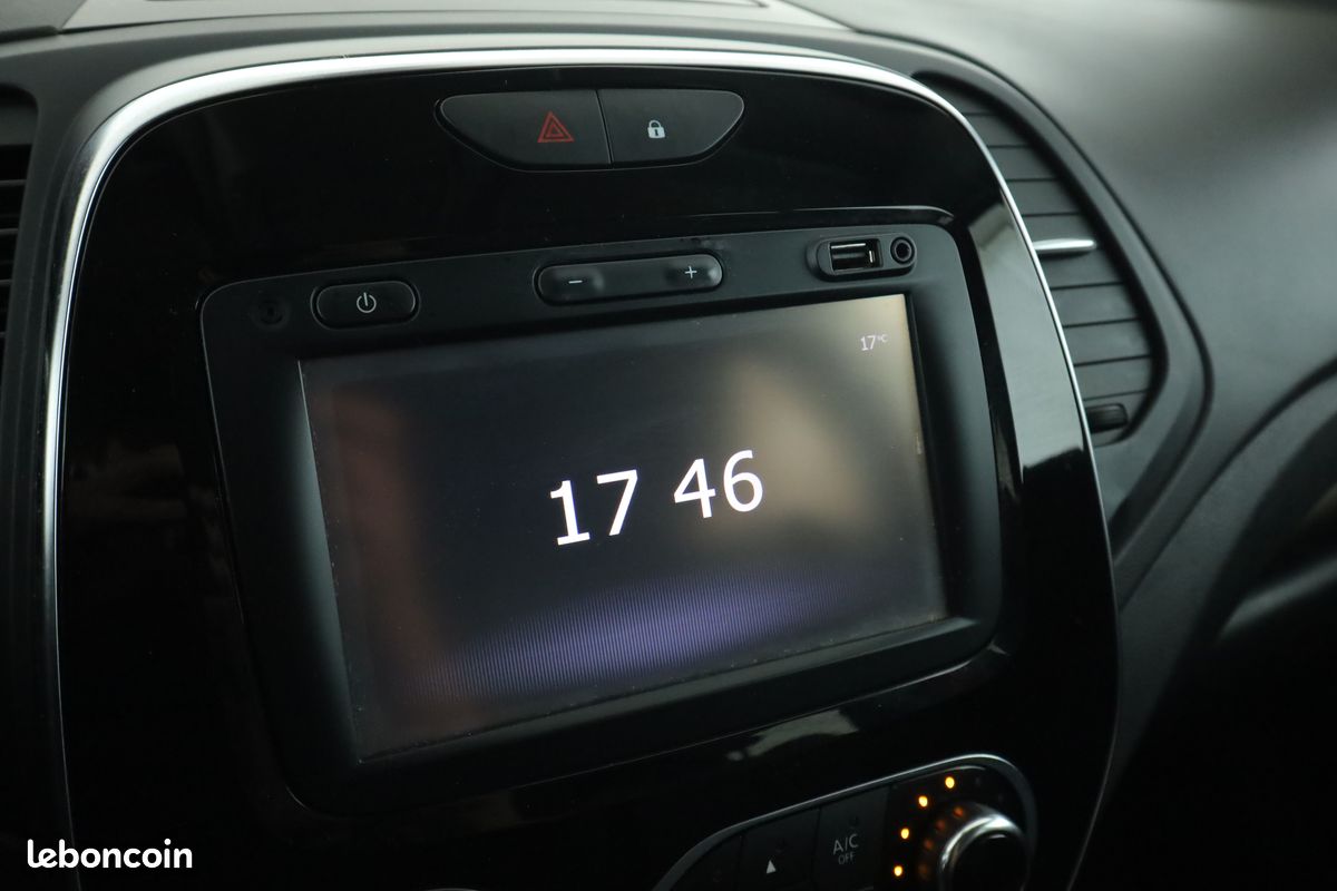 Renault Captur 0.9 TCe Energy Intens 90 ch (image 17)