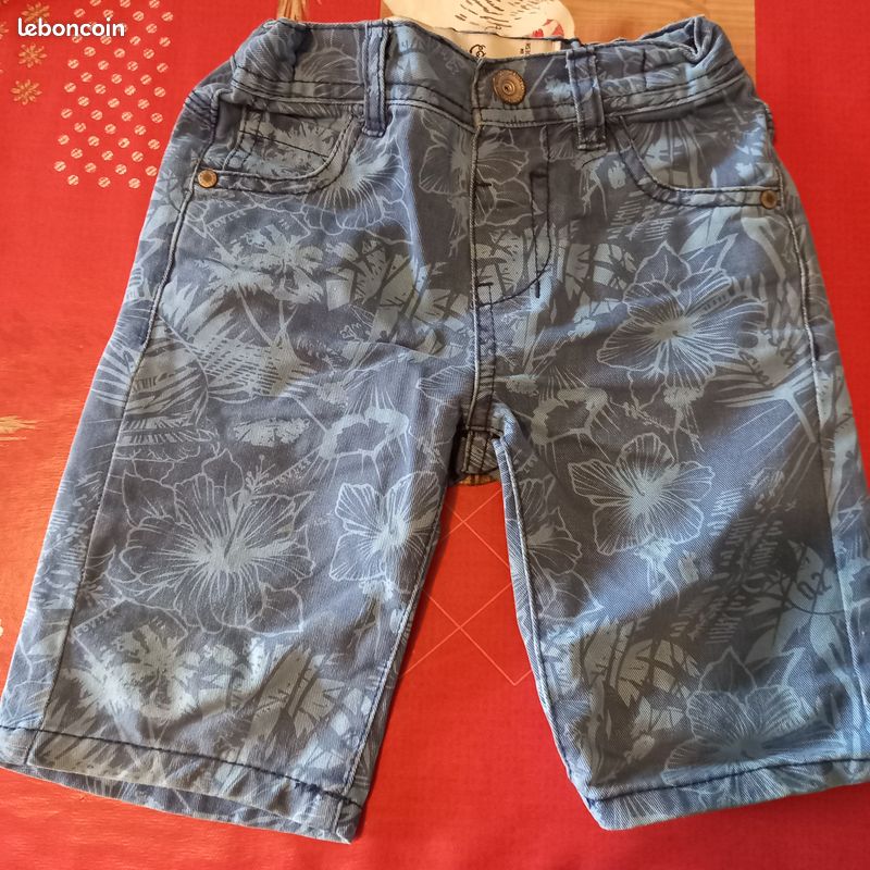 Lot de 3 shorts garçon 4 ans (image 3)