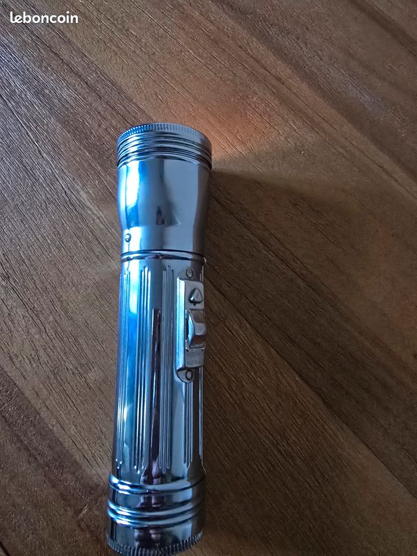 Lampe Torche Ancienne EverReady – Vintage Métal 22,5 Cm, Pour Collection Ou Pièces (non Testée)