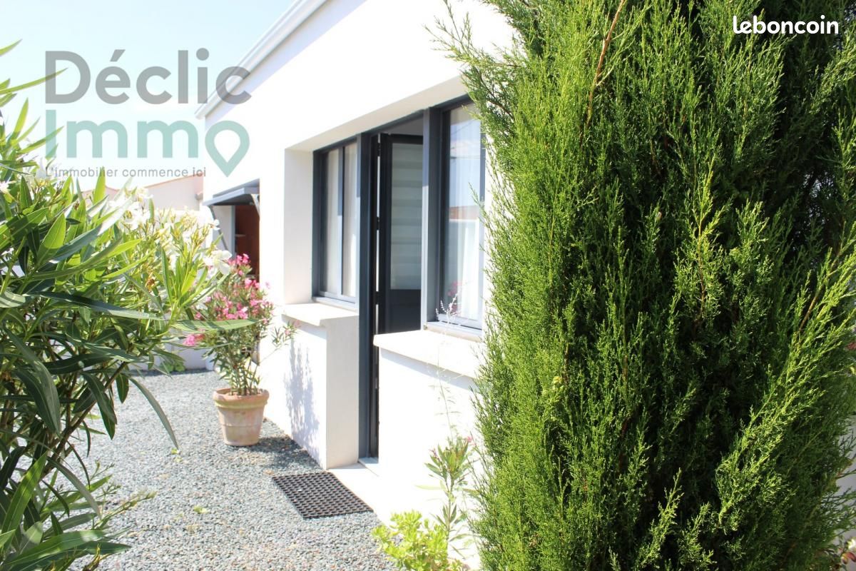 Maison 5 pièces 130 m² - Rochefort 17300 (image 2)