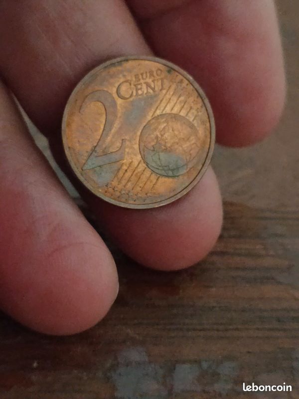 Pièce 2 Cent Euro 2017 Défauts ( le 1 et 7 décalé et penché ) (image 2)