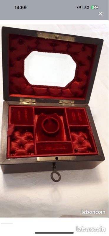 Joli Coffret Rectangulaire en Loupe de Thuya