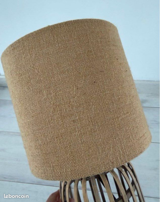 Lampe à poser bois (image 6)