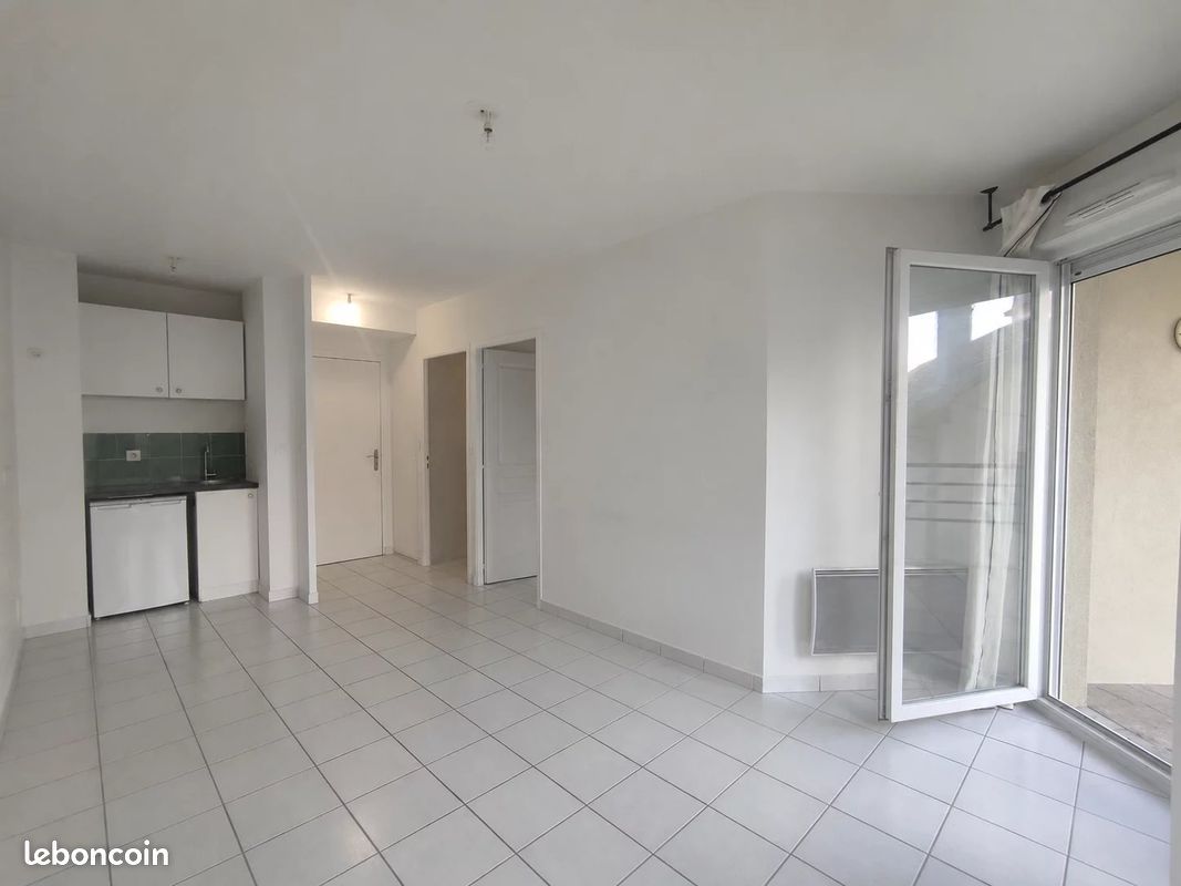 Appartement 2 pièces 28 m² · à Évian-les-Bains · 28 m² · 588 €