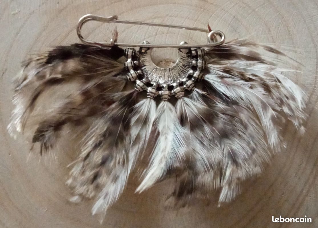 Broche plumes créateur 'Cheyennes' (image 4)