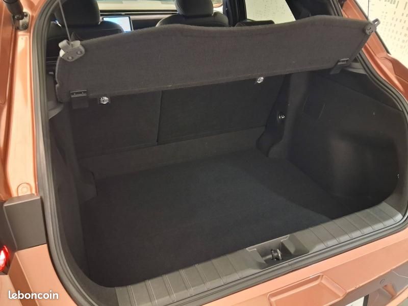 Lexus LBX 1.5 136ch Cool 2WD (image 9)