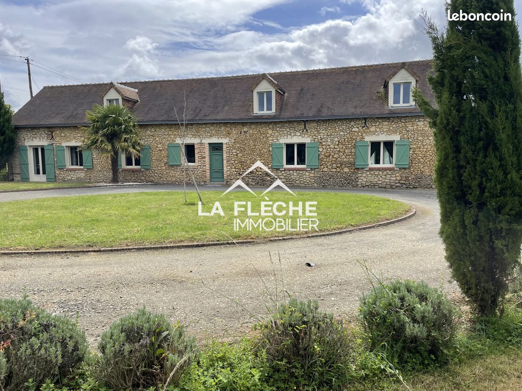 Maison 7 pièces 224 m² · au Bailleul · 224 m² · 231 000 €