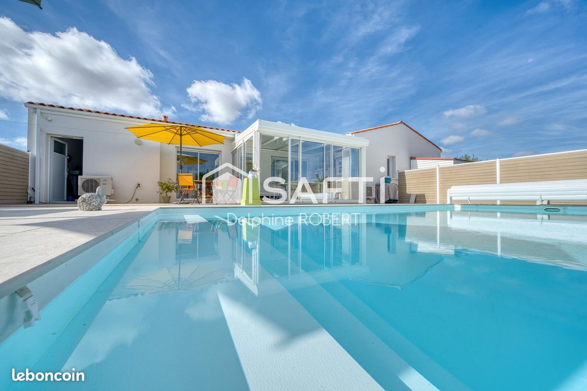 Maison 5 pièces 110 m² · à Corme-Royal · 110 m² · 499 000 €
