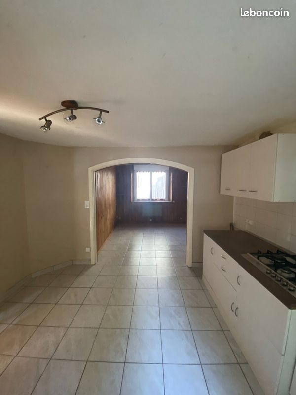 Maison 5 pièces 70 m² · à Aiguefonde · 70 m² · 585 €