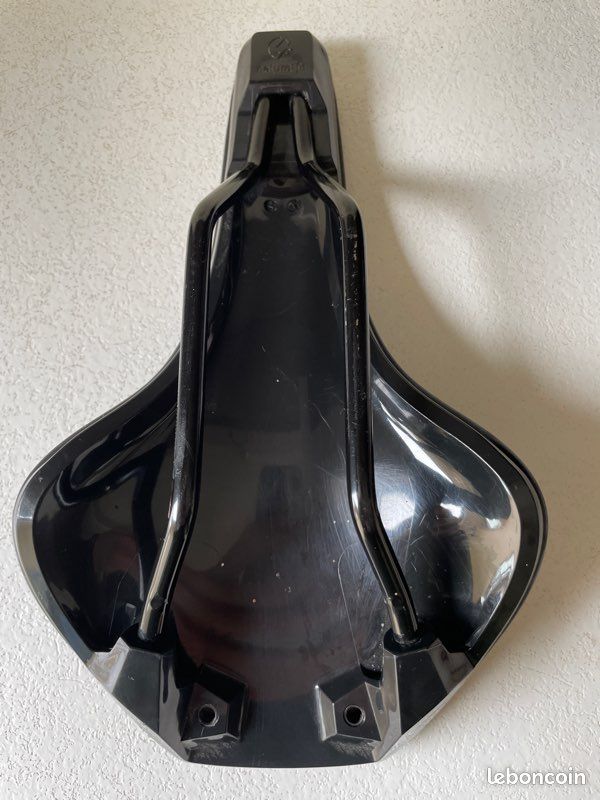 Selle Vélo Cube Natural Fit Nuance Lite – Bleu/Noir – 150 Mm Unisexe