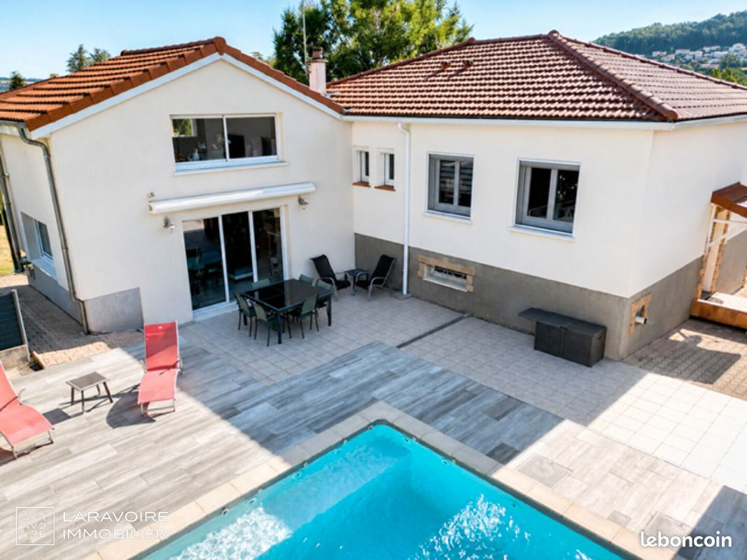 Maison 6 pièces 124 m² · à Roche-la-Molière · 124 m² · 340 000 €
