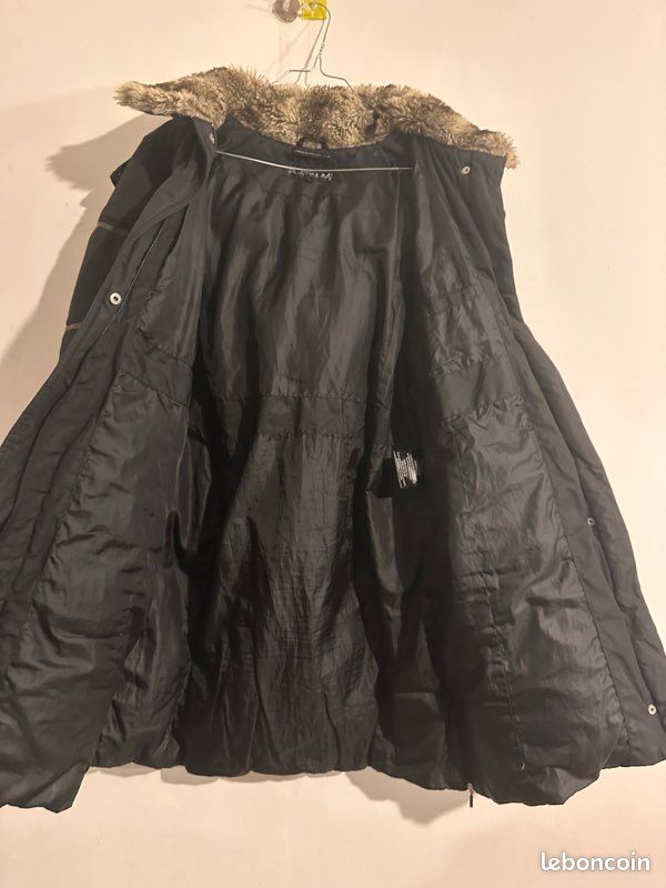 Doudoune Jacket avec Fourrure de Platinium taille S (image 6)