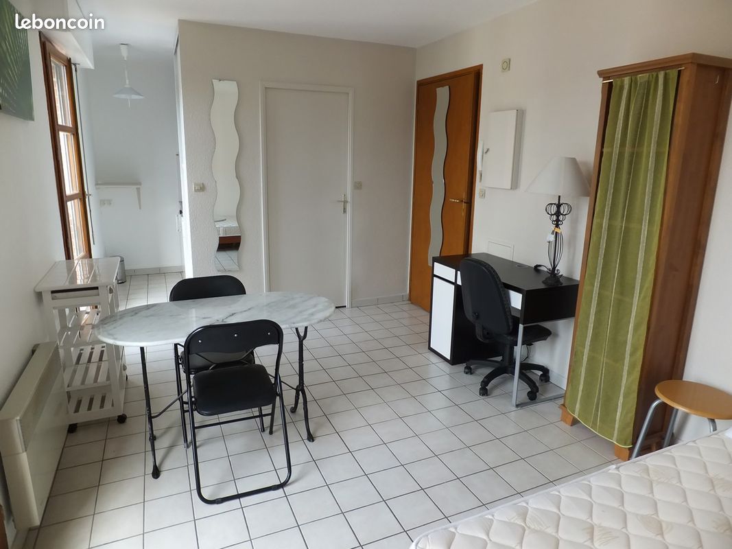 Appartement 1 pièce 22 m² · à Saint-Étienne · 22 m² · 390 €