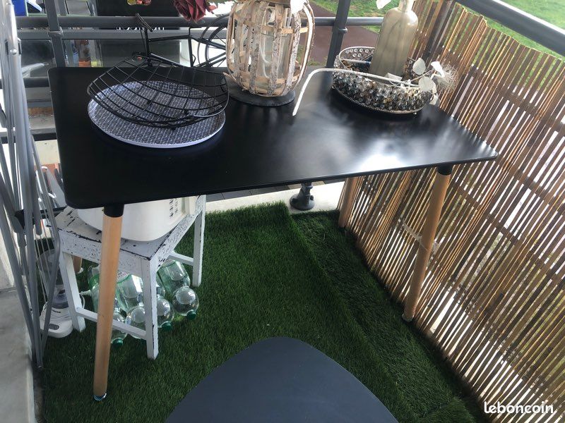 Table (image 2)