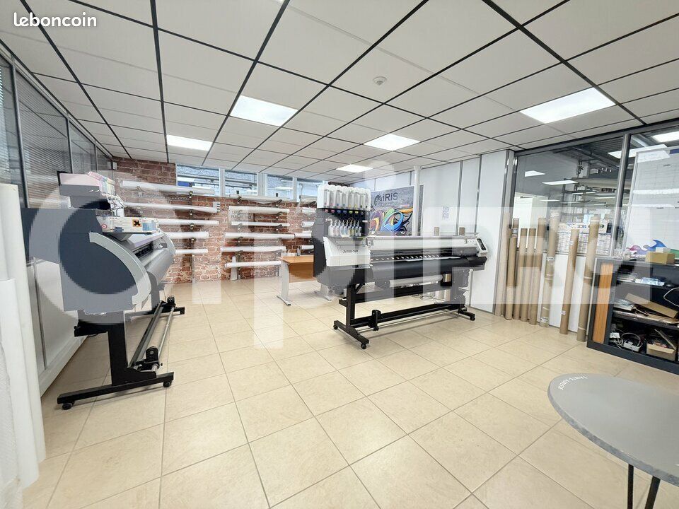 Local d'activité 2 236 m² (image 6)
