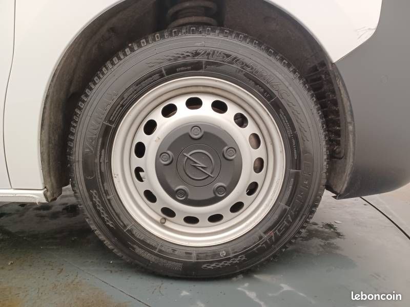Opel Vivaro FOURGON FGN TAILLE M BLUEHDI 145 S&S BVM6 (image 11)