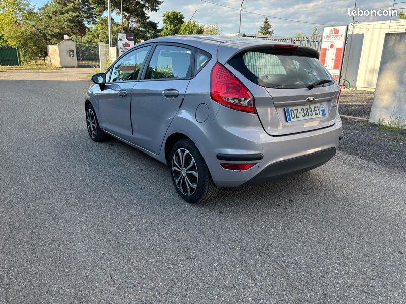 Ford fiesta 1.4 tdci 68CH Diesel (image 5)