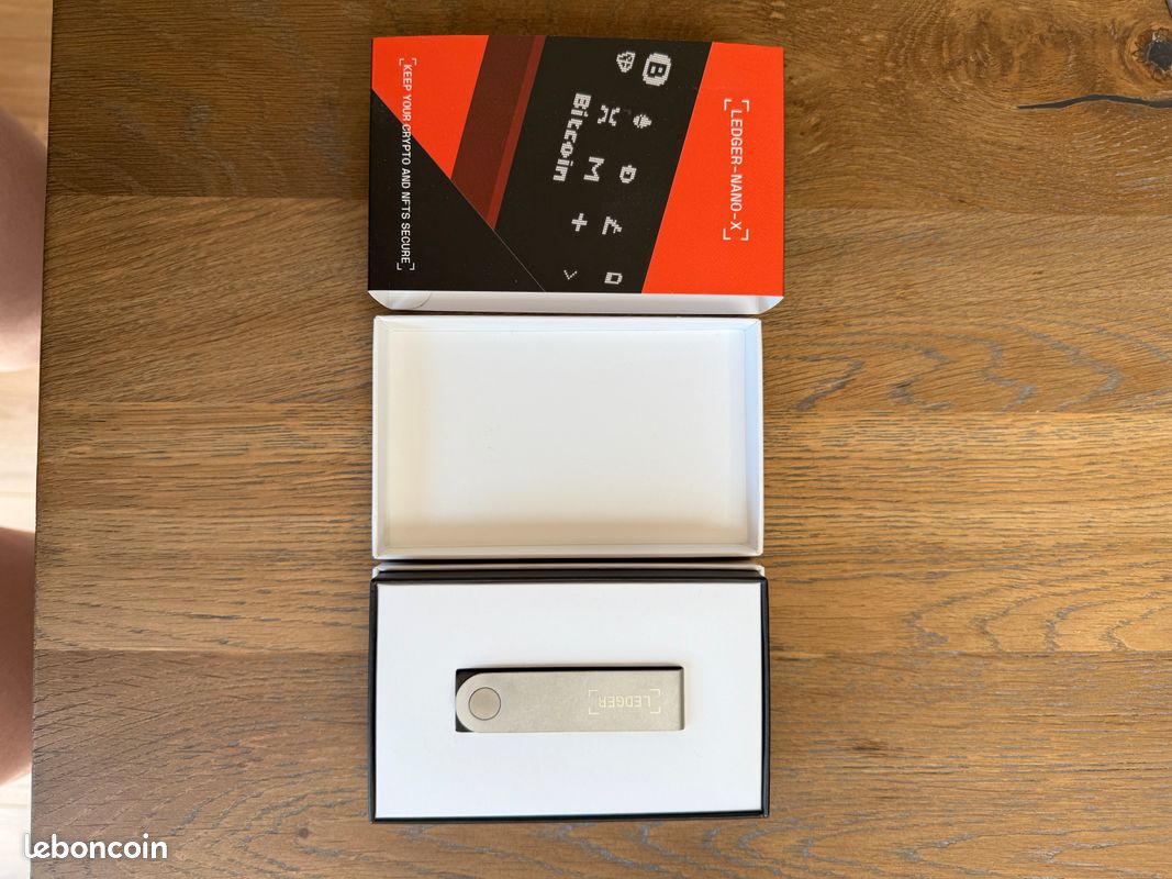 Clé Bitcoin Ledger Nano X + Étui - Accessoires informatique