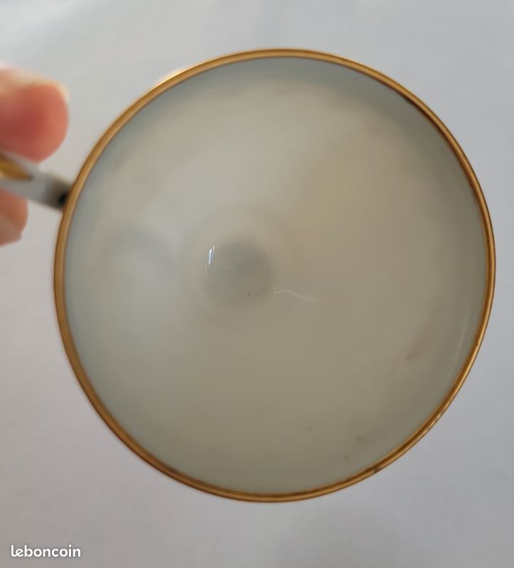 Lot De 4 Tasses Et 1 Coquetier Anciens En Faïence - Décor Vert, XIXe-XXe Siècle, Très Bon état