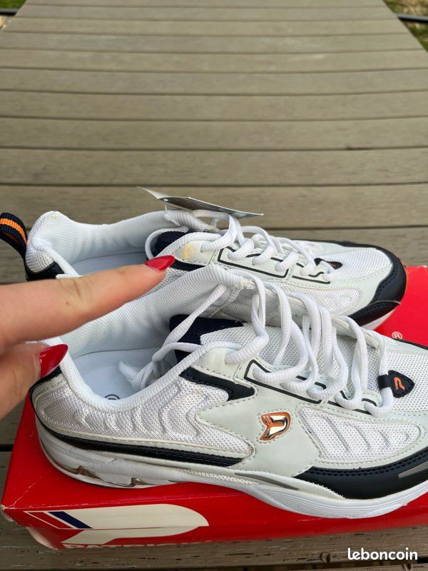 Basket Patrick pointure 40 neuve Chaussures