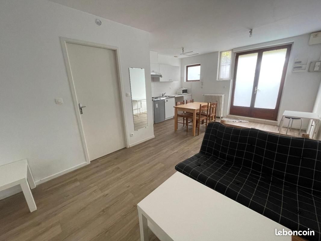 Appartement 2 pièces 37 m² · à Bordeaux · 37 m² · 745 €/mois