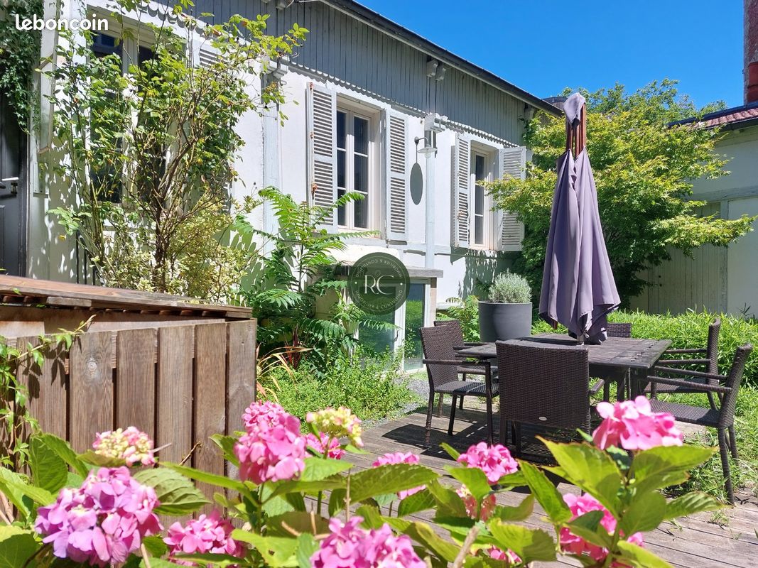 Appartement 5 pièces 224 m² · à Dijon · 224 m² · 527 000 €