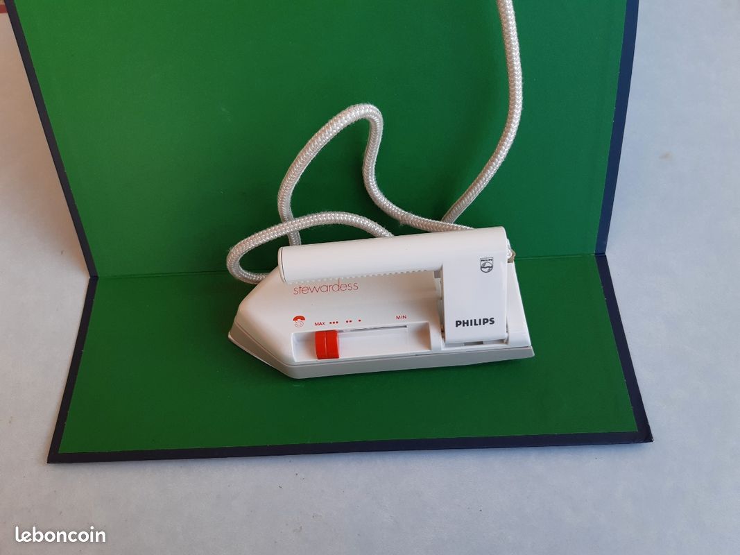 Petit fer à repasser de voyage Philips - Électroménager
