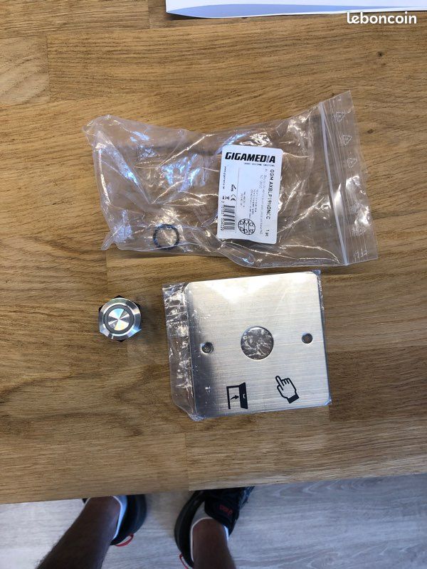 Bouton poussoir porte IP65 (image 1)