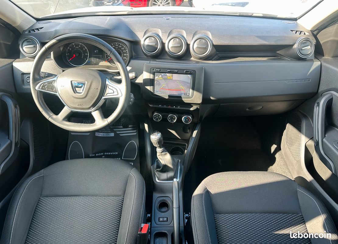 Dacia Duster 1,5 BLUEDCI 115CV 4X2 FINITION CONFORT GPS CARPLAY + BLUETOOTH + CAMERA AR (image 4)