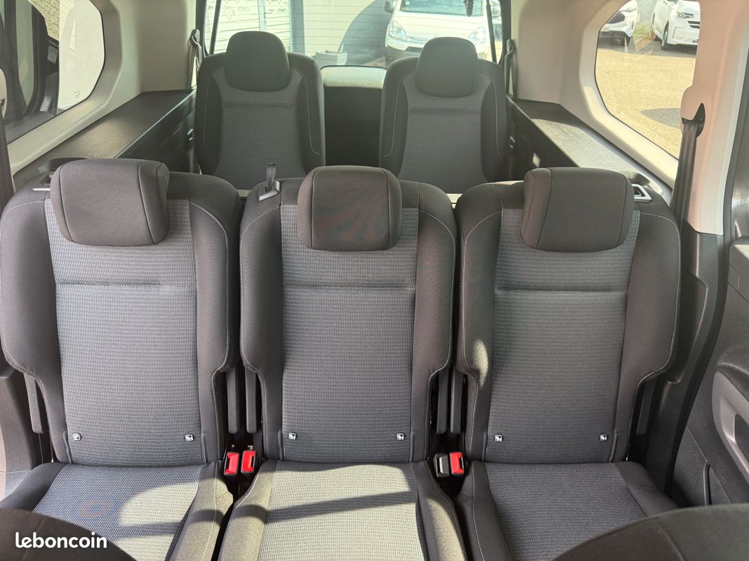 Toyota proace city verso long l2 7 places 1.5 d-4d 130 ch design. 67 000kms. 1ere main. 07/2022 (image 10)