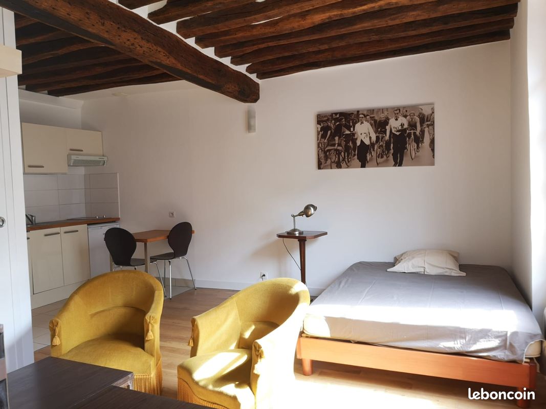 Appartement 1 pièce 24 m² · à Paris · 24 m² · 975 €