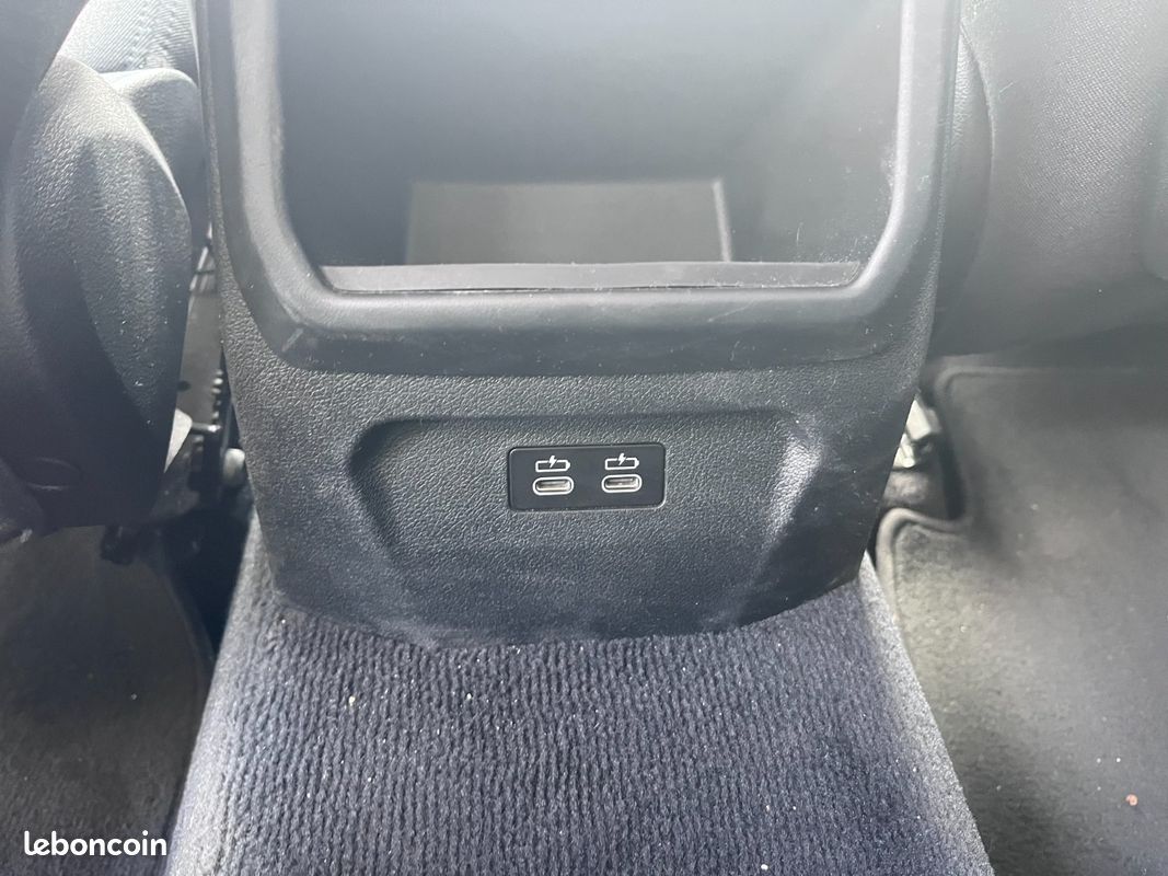 BMW SERIE 1 F40 118i 140 ch DKG7 Business Design (image 21)
