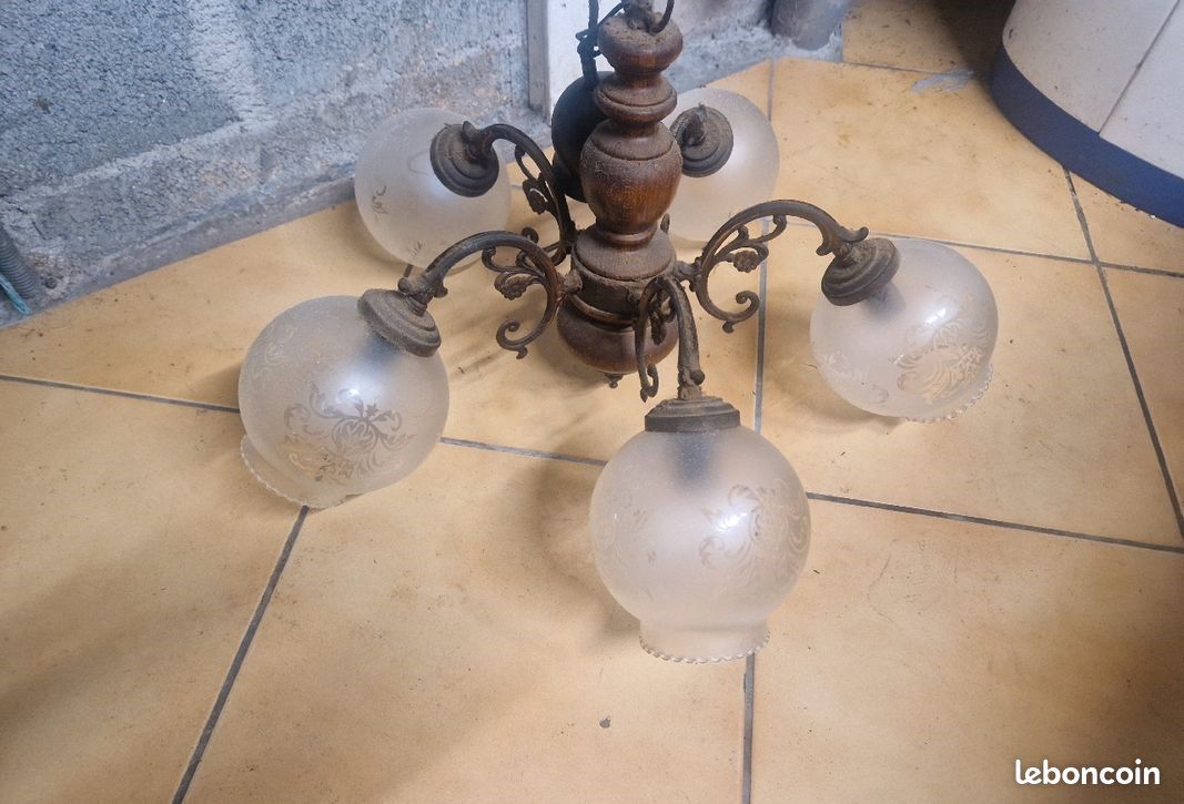Lustre 5xe14 max40w verre albatre rouille antique - trio - traditio