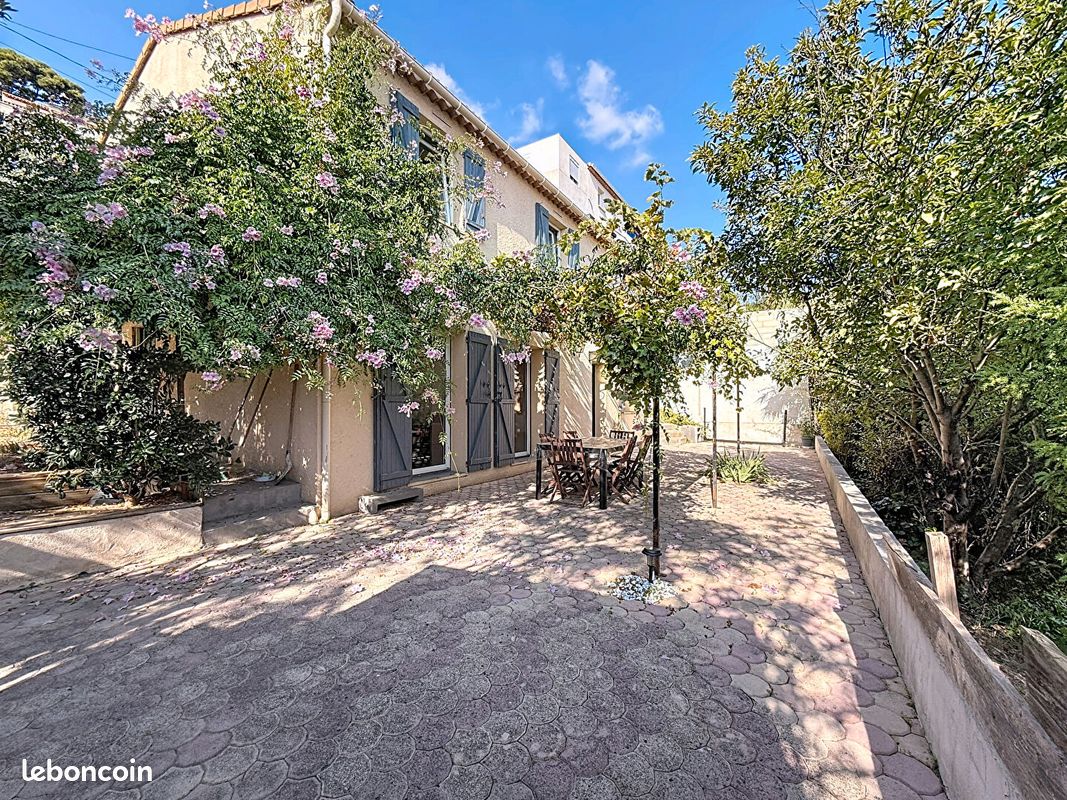 Maison 5 pièces 122 m² · à Les Pennes-Mirabeau · 122 m² · 359 000 €