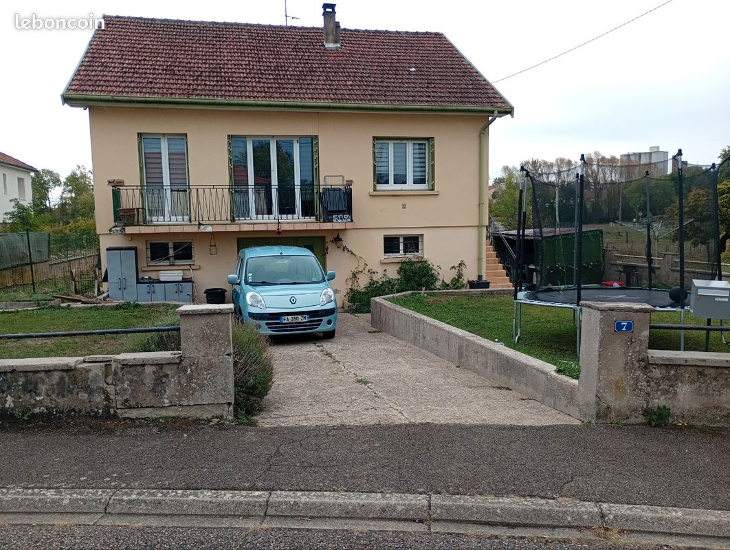 Maison 5 pièces 90 m² · à Delme · 90 m² · 135 000 €
