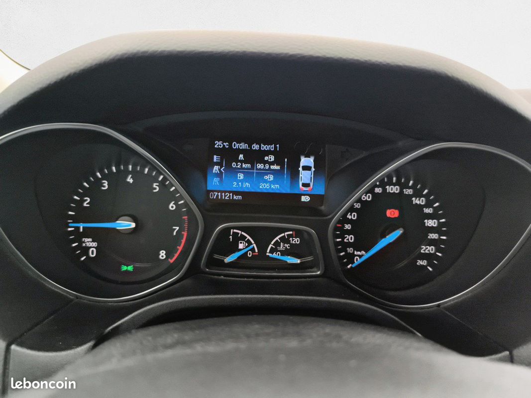 FORD Focus 1.0 EcoBoost 125 S&S Titanium (image 6)
