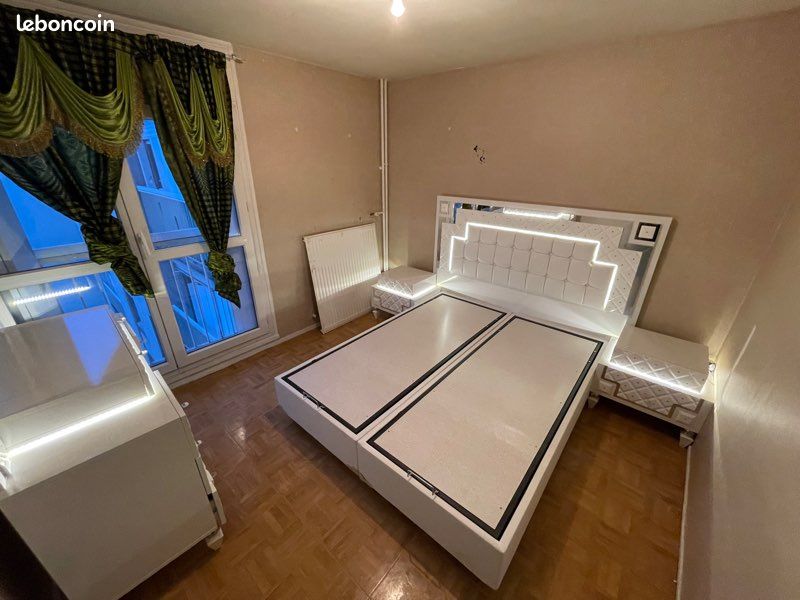 Chambre à coucher complète (image 1)