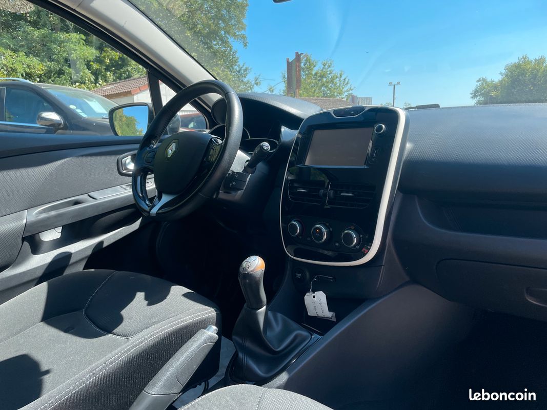 Renault clio iv 1.5 dci 90 zen eco2 (image 7)