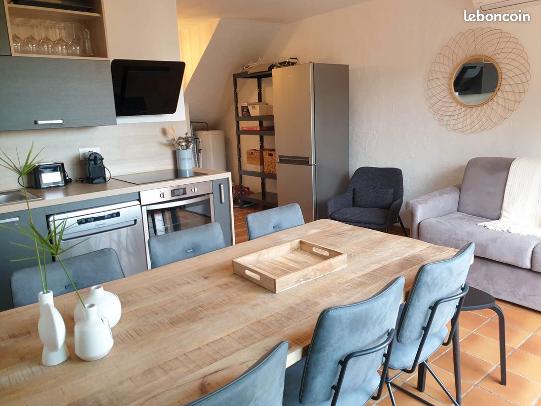 Mazet cosy climatisé - Capacité 10 personnes - Piscine en copropriété, terrasses & jardin - Plage accessible à pied - Ville Sainte-Maxime (image 11)