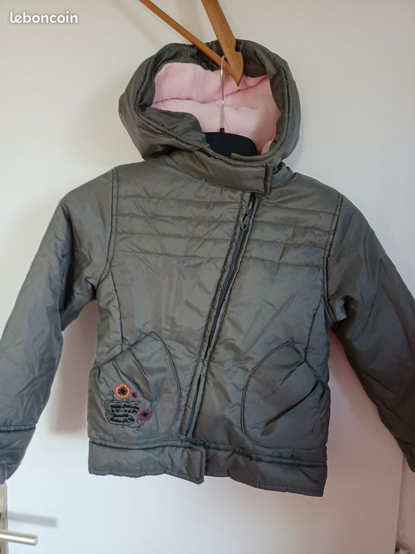 Lot de 4 vêtements 8 ans (image 2)