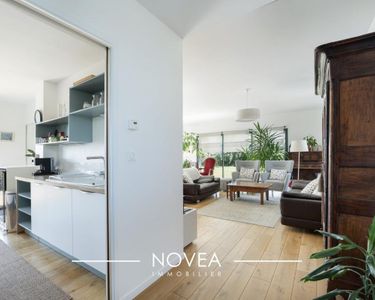Maison 720 000 € - 180 m²