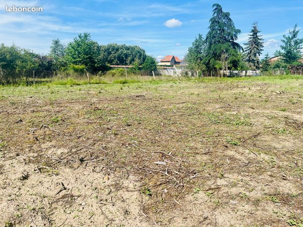 Terrain 460 m² Feurs