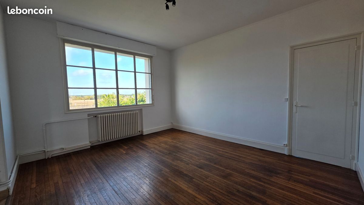 Appartement 3 pièces 82 m² · à Allouis · 82 m² · 77 000 €
