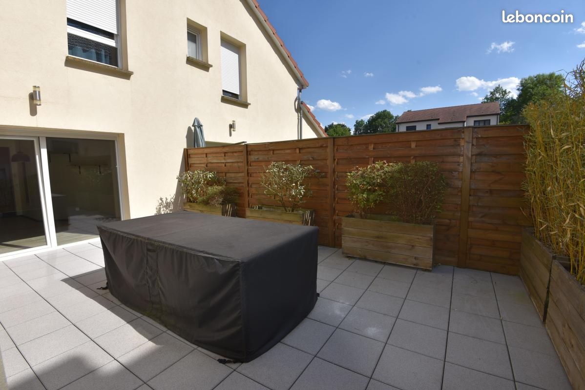 Appartement 3 pièces 69 m² · à Fèves · 69 m² · 940 €