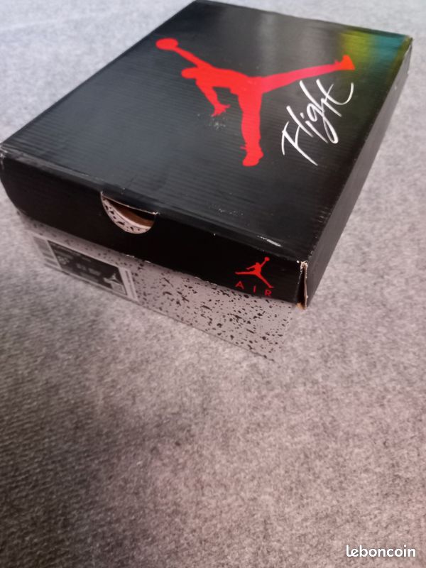 Jordan 4 (image 3)
