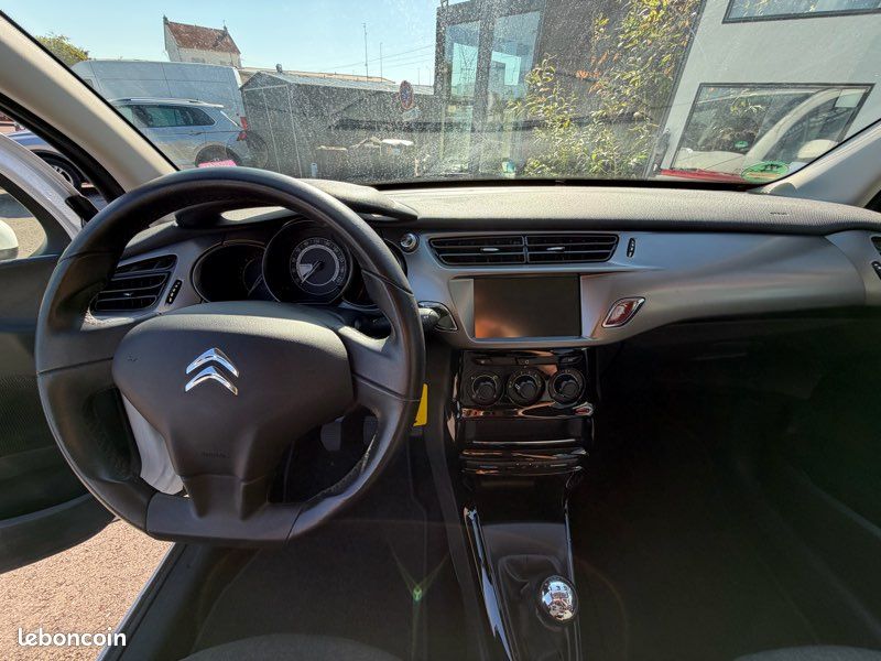 Citroën C3 1.6 HDi 100ch Sélection - Très Propre - Révisée - Faible Consommation (image 6)